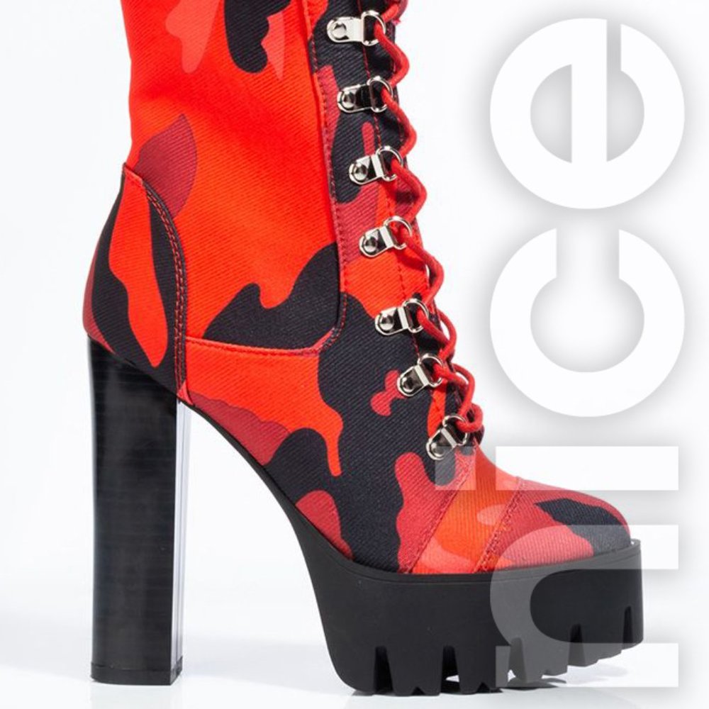 AZALEA WANG PUT IT DOWN ON ME CHUNKY HEEL BOOT IN RED